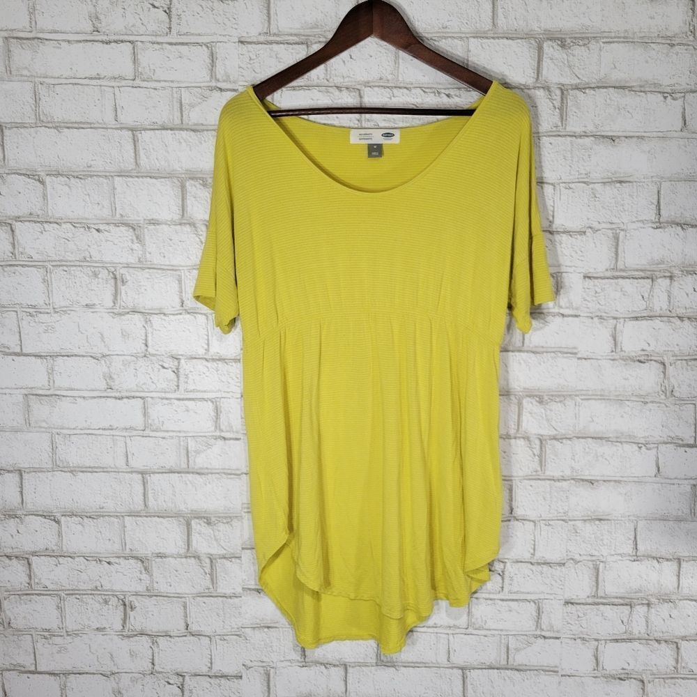 Old Navy maternity short sleeve top